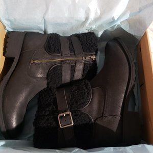 COPY - New UGG Blayre IV Black Leather Boots